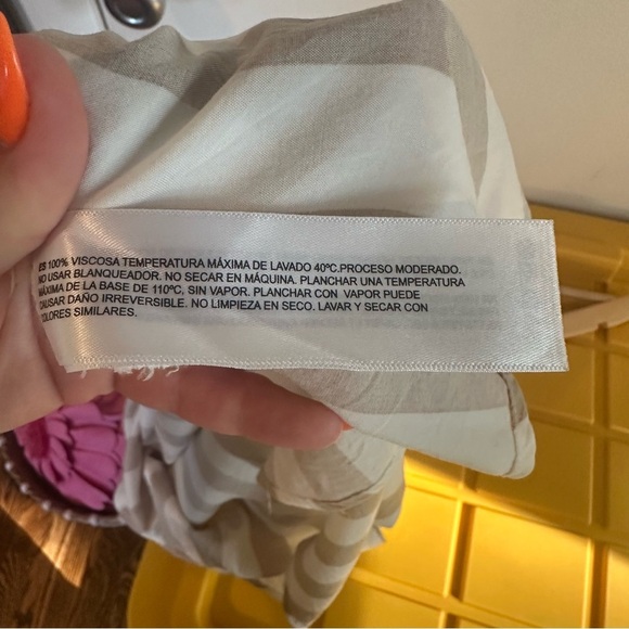 Cactus Man Men’s Stripped Short Sleeve Shirt. Cream and White. Size: XL. - Picture 6 of 6